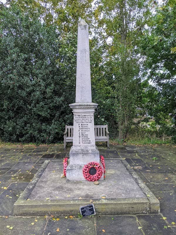 Fairburn War Memorial - Image 1