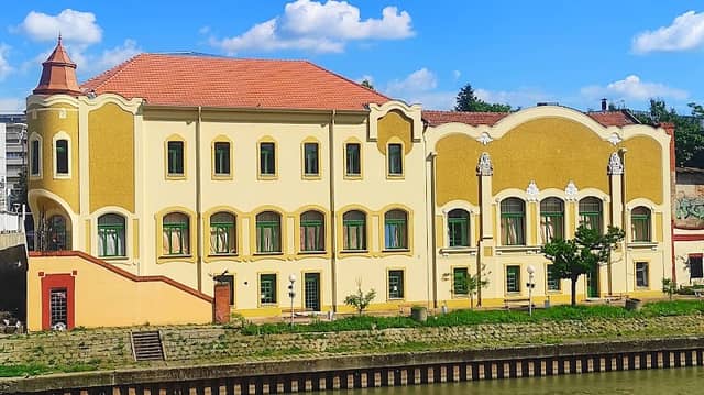 Dunđerski Palace - Image 1
