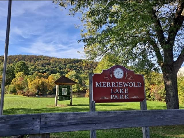 Merriewold Lake Park - Image 1