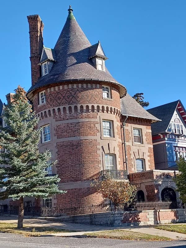 Historic Clark Chateau Museum & Gallery - Image 1