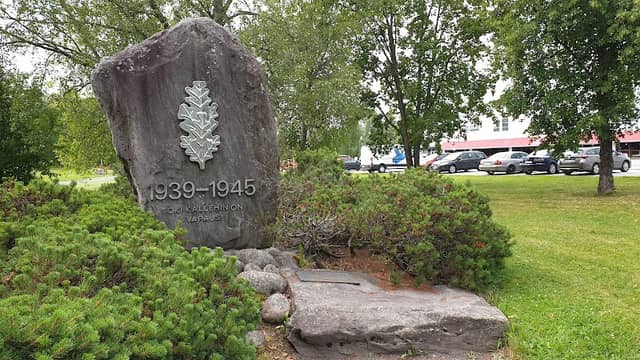 War Veteran Memorial - Image 1
