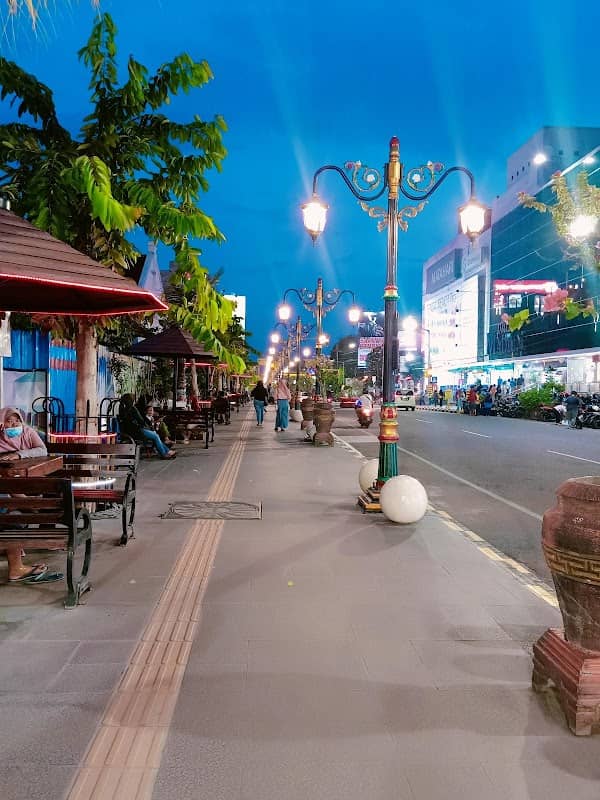 Malioboro Madiun - Image 1