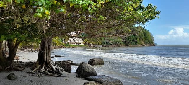 Plage de l'Anse Bélune - Image 1