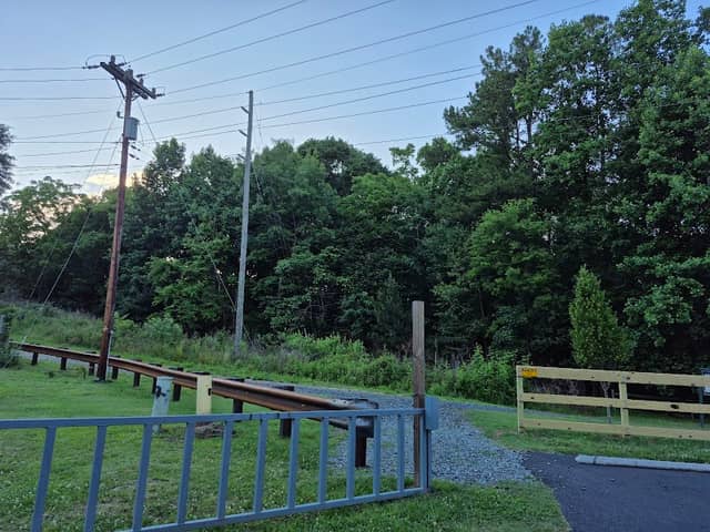 Mountain Island Park Access - Image 1