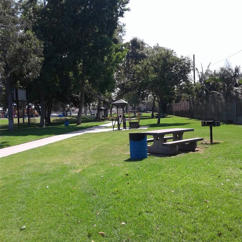 Dolphin Park - Image 2