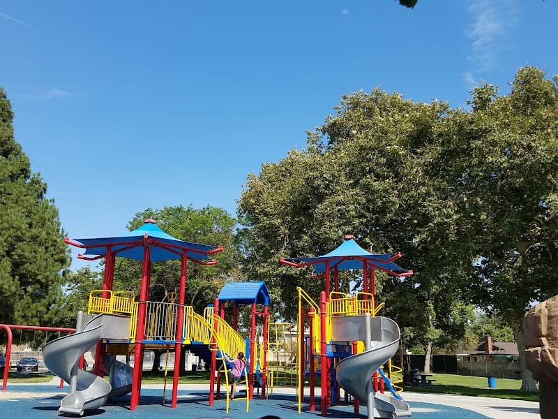 Dolphin Park - Image 1