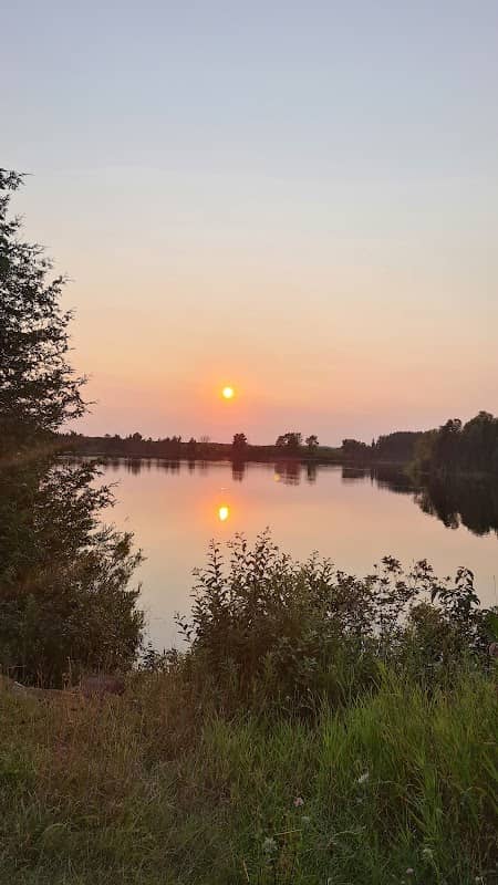 Island lake conservation entrance - Image 2