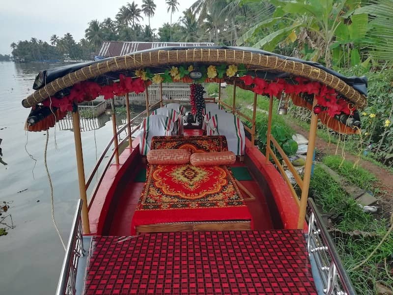 Shikkara boat Ride - Image 3