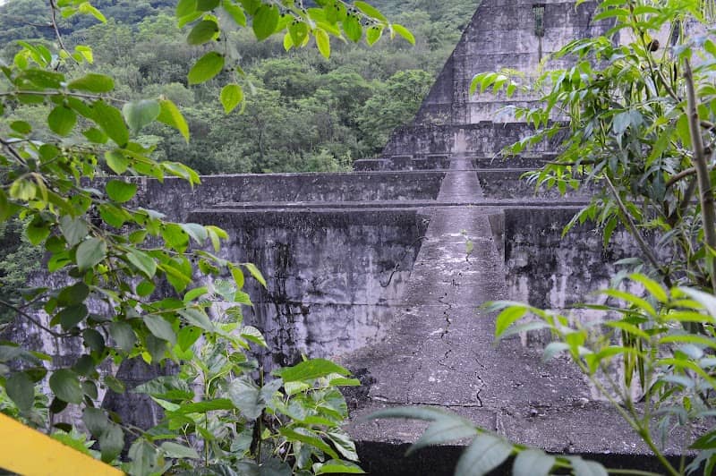 Ex hidroeléctrica en el Cadillal - Image 1