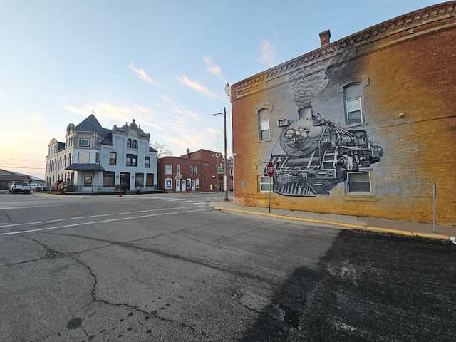 Train Mural - Image 2