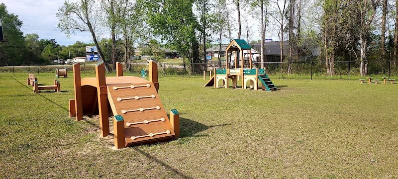 Mason Family Bark Park (members) - Image 1