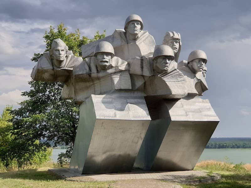 Shilovo Bridgehead Defenders Memorial - Image 1