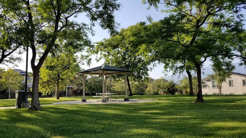 Star Carlton Park - Image 2