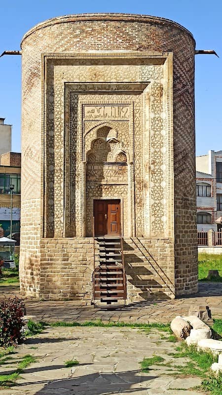 Se Gonbad Tomb Tower - Image 1