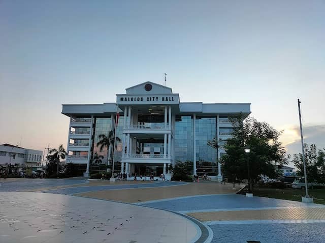 Malolos People's Park - Image 1