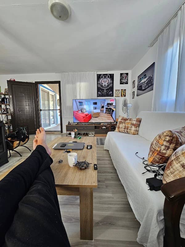 Blue moon house - Image 1