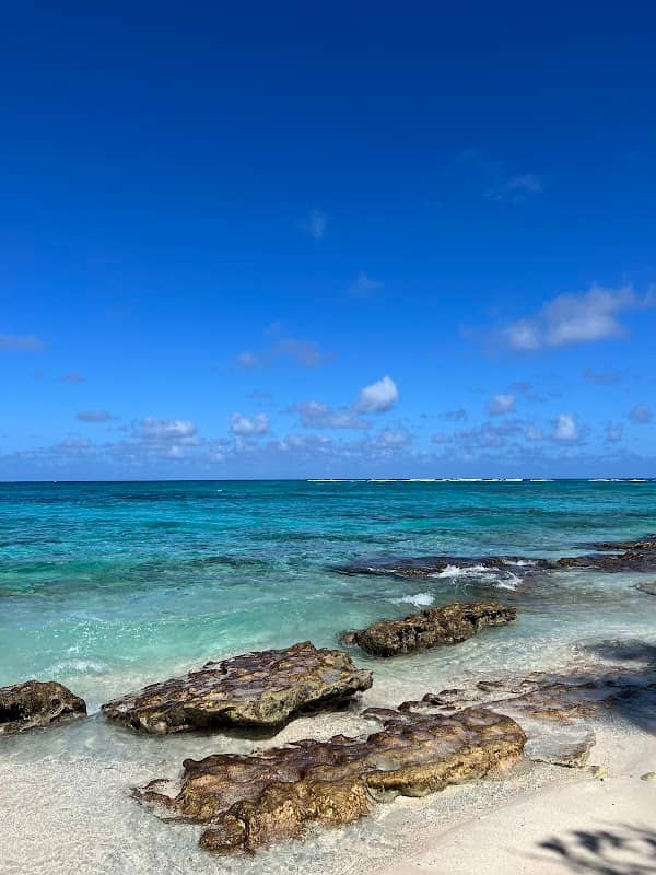 Johnny Cay Island - Image 2