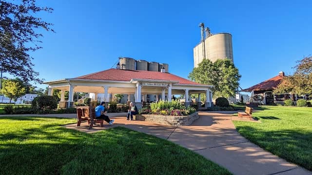 St. Johns Rotary Park - Image 1
