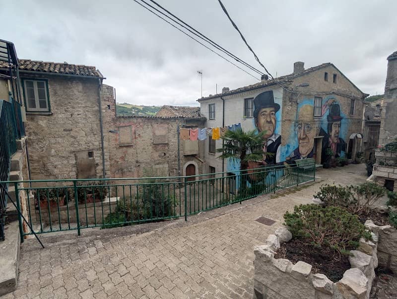 Murales personaggi storici - Image 1