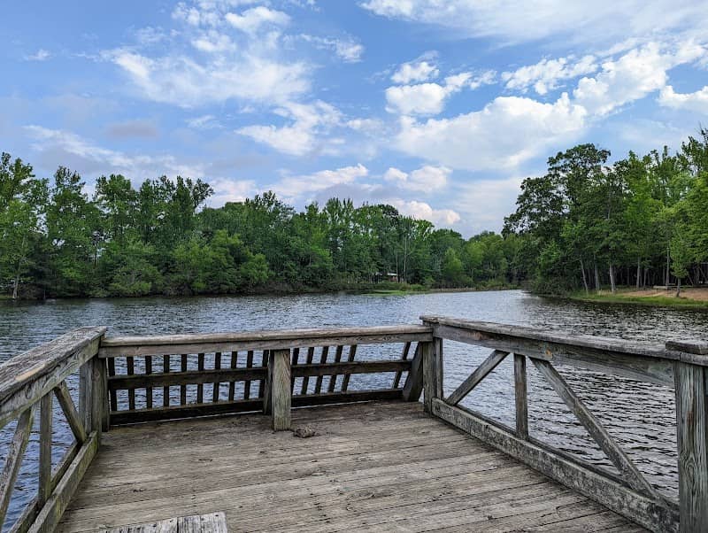 Lake Cherrywood Park - Image 1