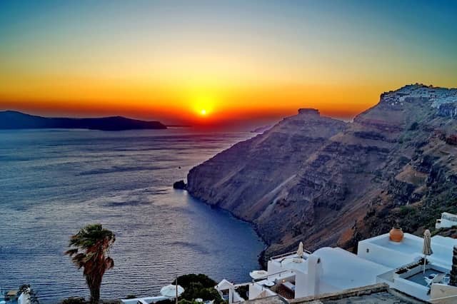 Sunset Fira - Image 2