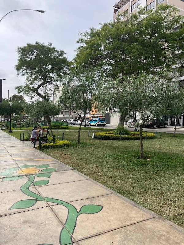 La Cruz del Viajero Park - Image 2