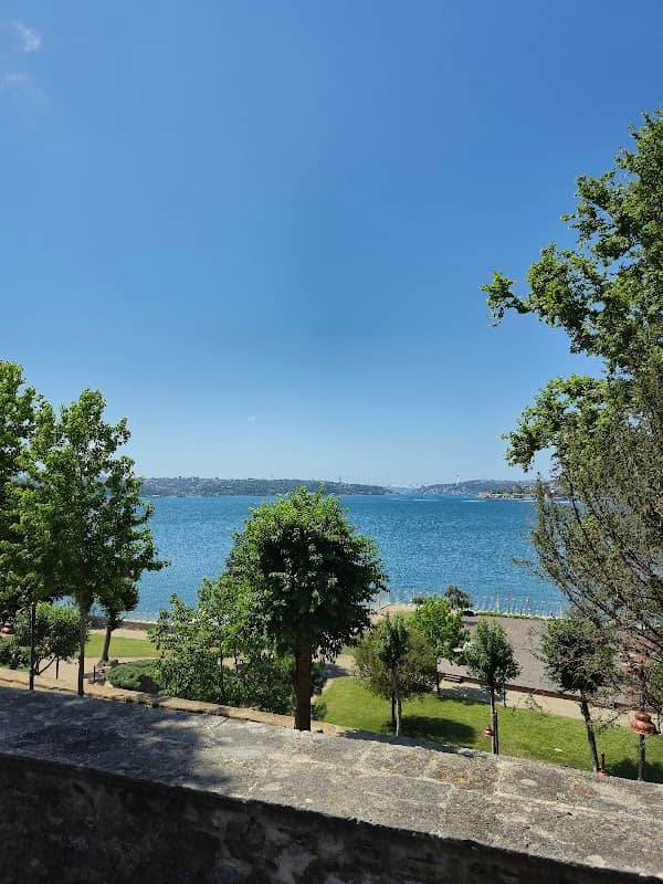 Mecidiye Kasrı Terası - Image 1