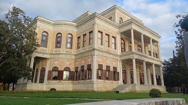 Mecidiye Kasrı Terası - Image 2