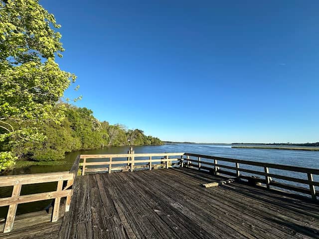 Large Fishing Pier - Image 1