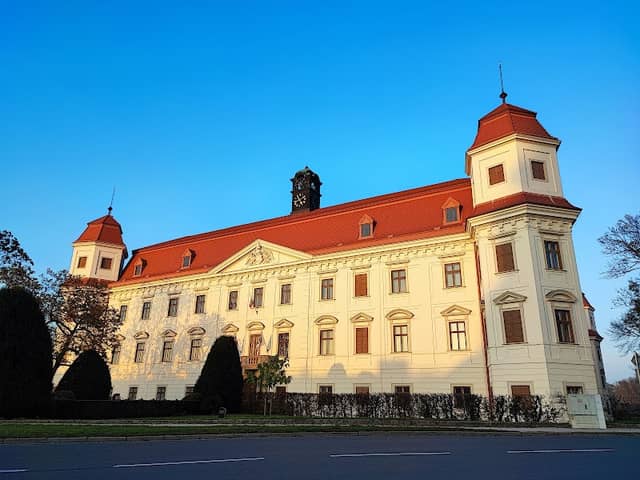 Zámecká zahrada - Image 1