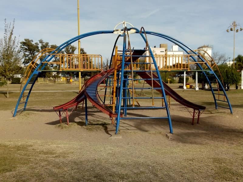 Paseo Del Riel - Image 1
