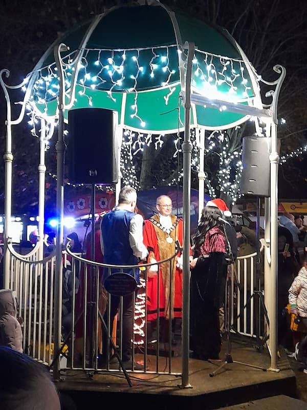 Bandstand - Image 1