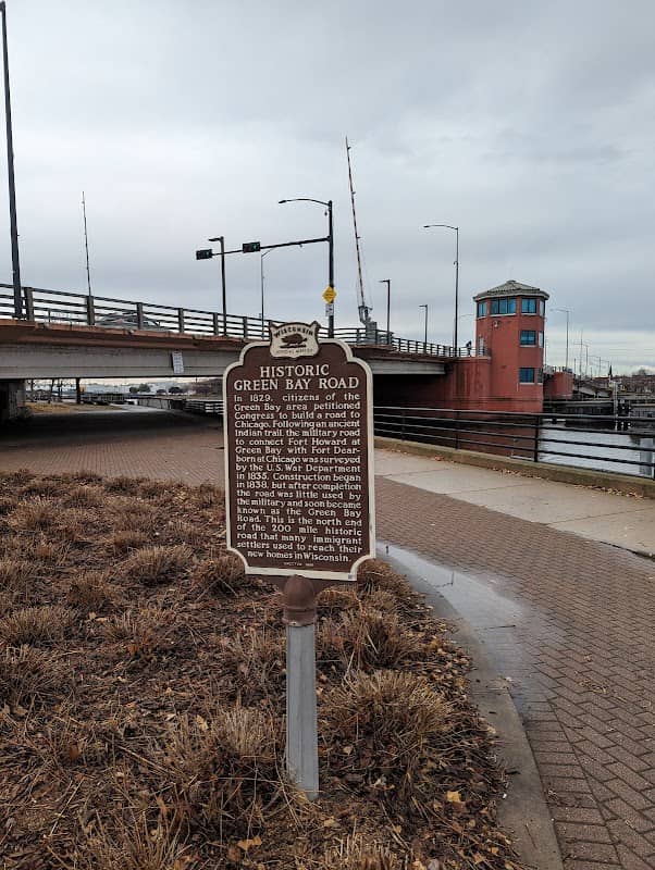 Wisconsin State Historical Marker 540: Historic Green Bay Road - Image 1