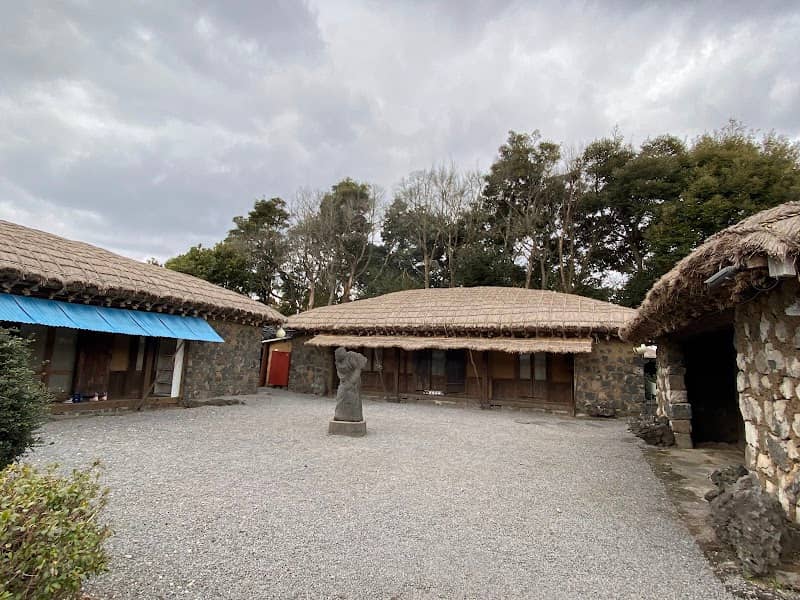 Seongeup Folk Village - Image 1