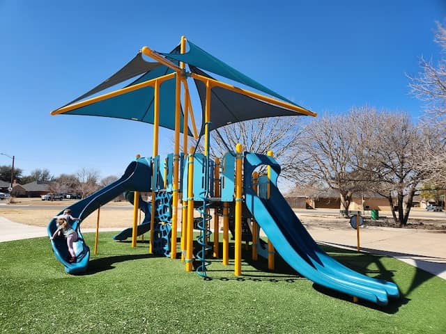 Essex Park - Image 3