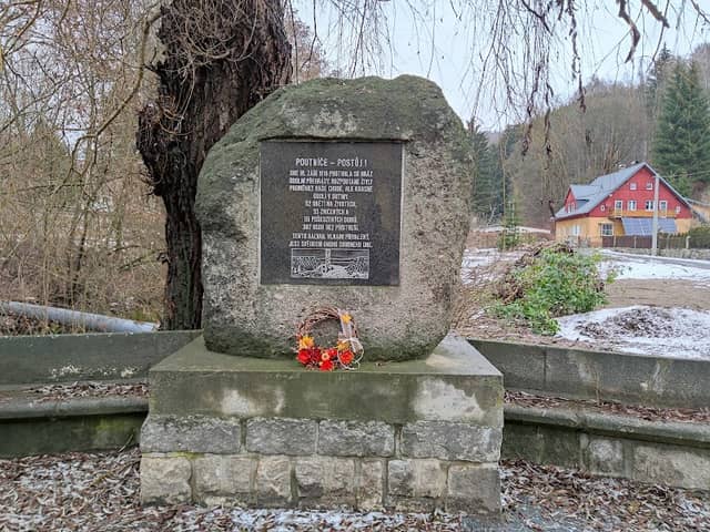 Památný balvan Desná - Image 1
