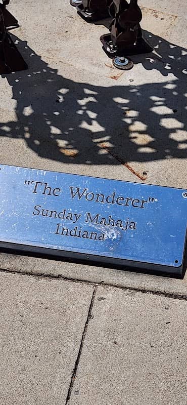 "The Wonderer" Sculpture - Image 2