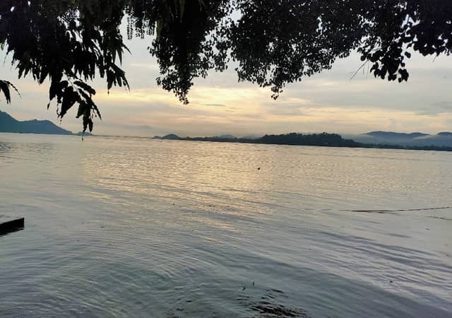 River Side Park - Image 1