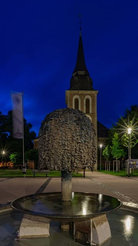 Regenbaumbrunnen - Image 2