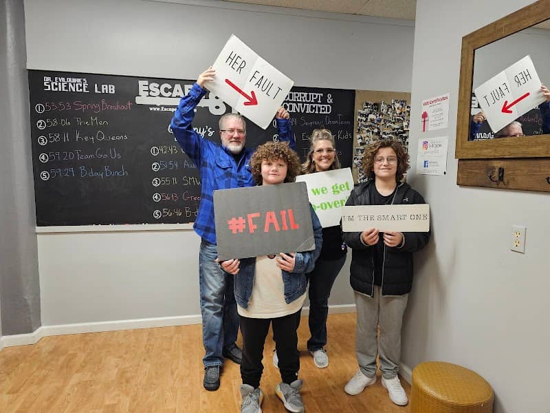 Escape 812 - Image 1