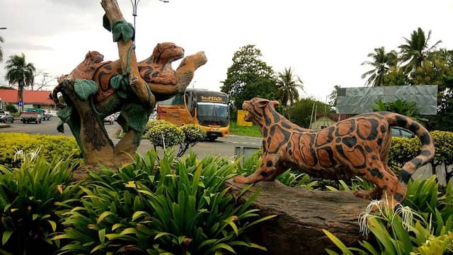 Clouded Leopard Statue - Tugu Harimau Dahan - Image 1
