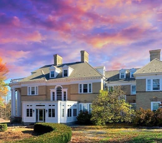 Kane Manor Inn - Image 1