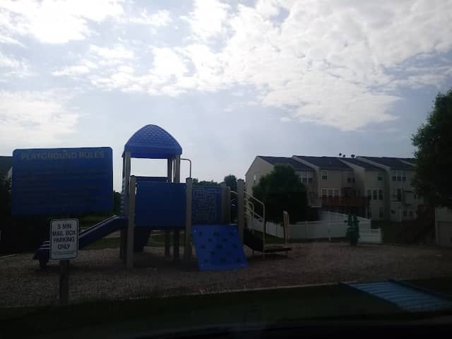 Fairfax Crossing Park - Image 2
