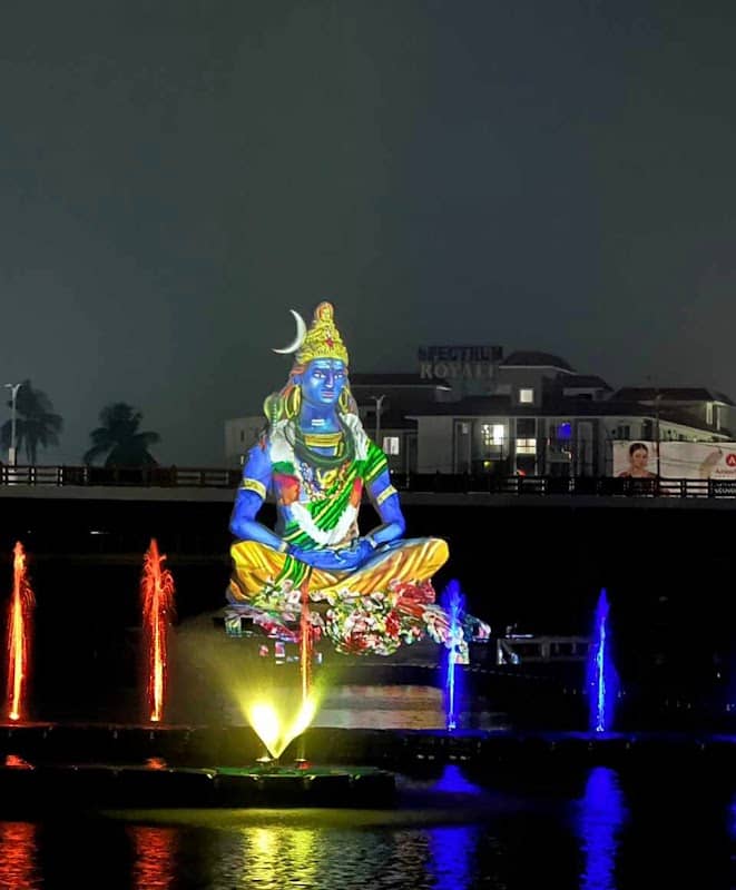 Mahadev Statue, Ramlingeswar Park, Berhampur. - Image 1