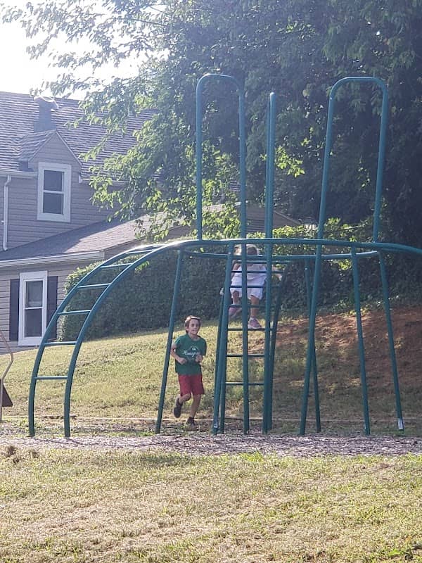 Academy Street Park - Image 2