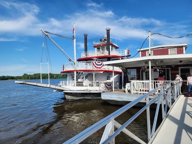 Mark Twain Riverboat - Image 3