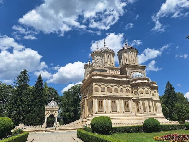 Curtea de Argeș Monastery - Image 1