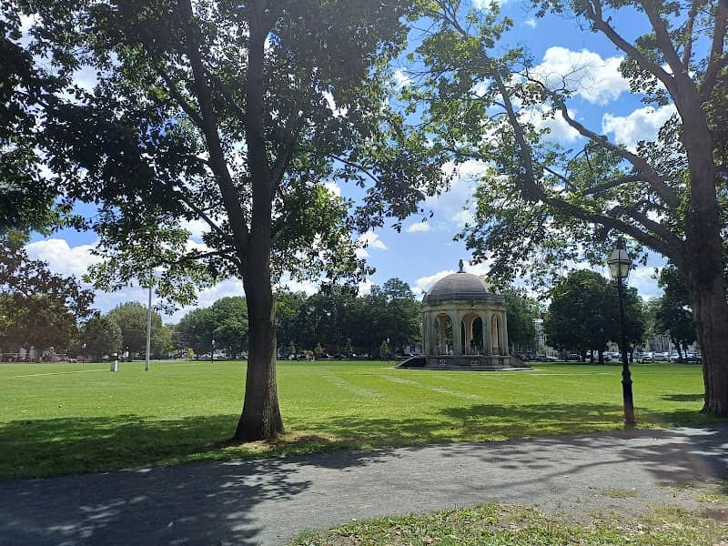 Salem Common - Image 2