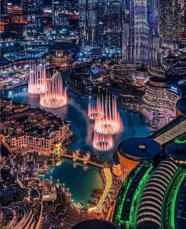 The Dubai Fountain - Image 3
