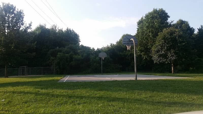 White Chapel Park - Image 2
